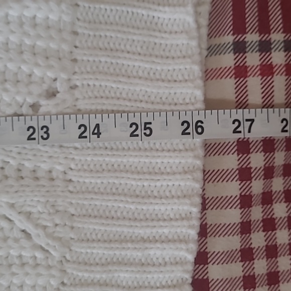 White sweater - Picture 5 of 6